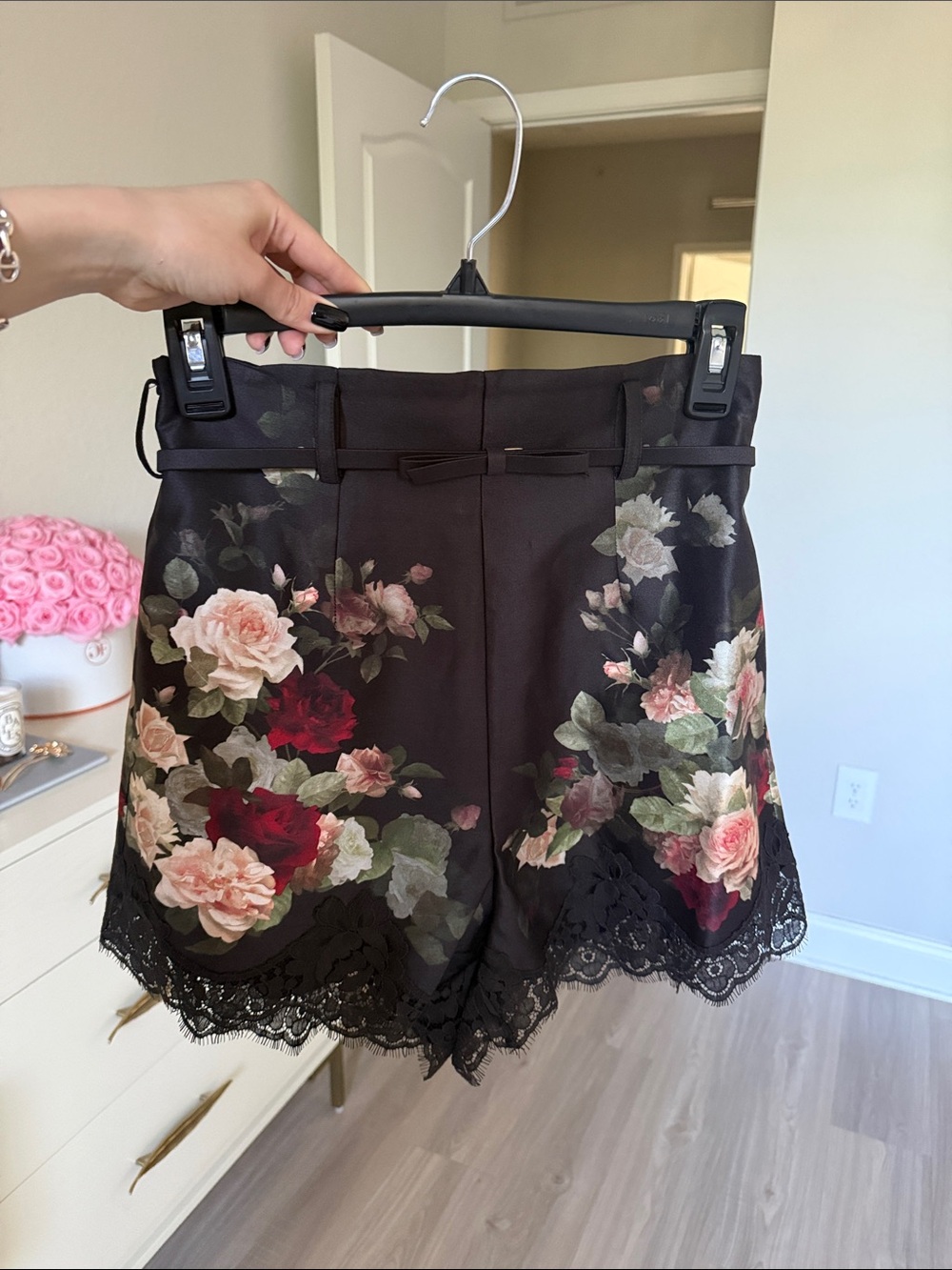 ZIMMERMANN
Hypnotic floral-print shorts